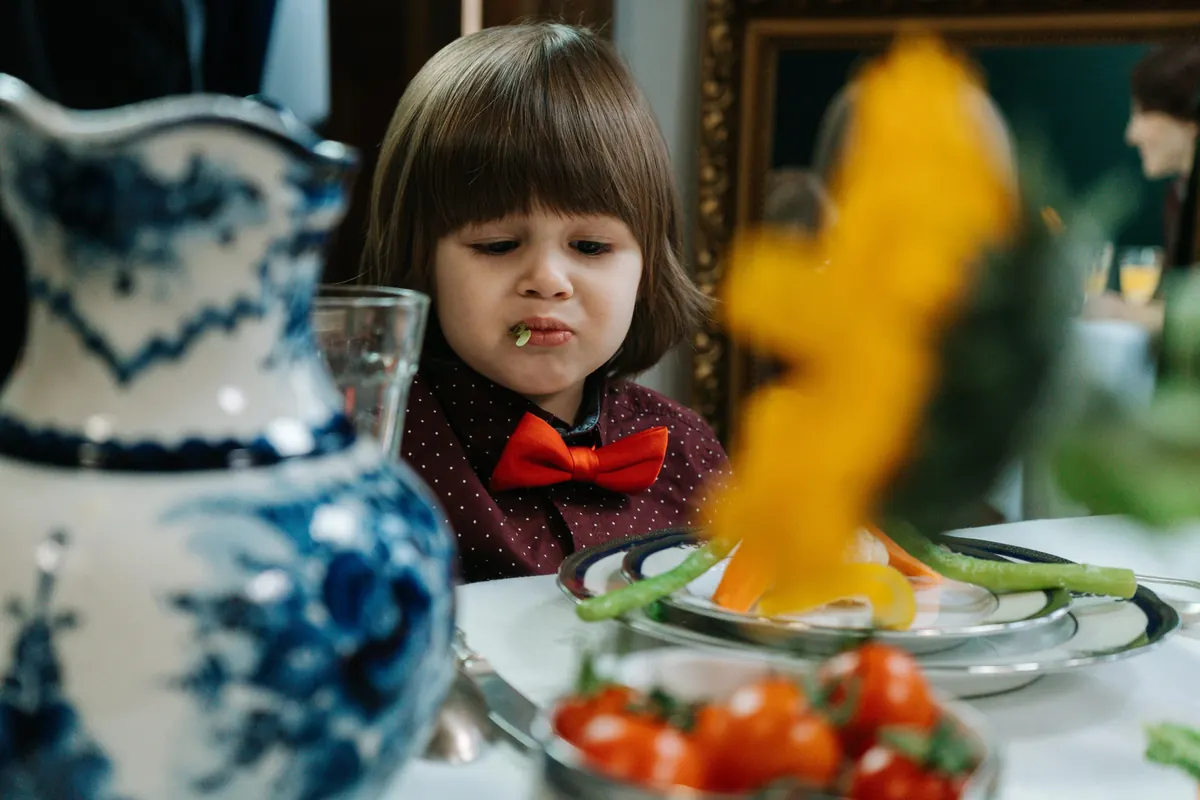 How to Get Picky Eaters to Eat Healthy: Fun & Easy Mealtime Hacks